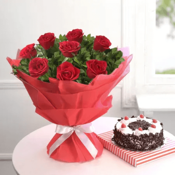 Black Forest Cake Half Kg with 6 Red Roses Bunch