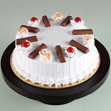 Kitkat Vanilla Cake Half Kg