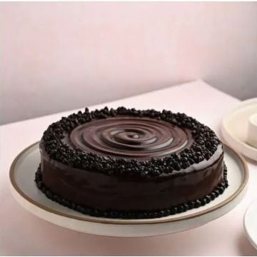 Eggless Luscious Choco Chip Cake