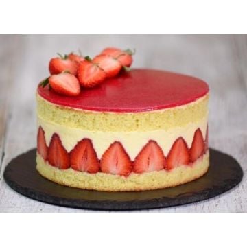 Rich Strawberry Mousse Cake 1 Kg