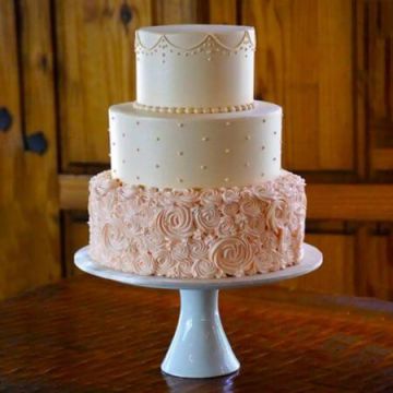 Rosy Wedding Cake 4 Kg