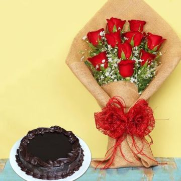 Delectable Bunch of 10 Red Roses with Chocolate Truffle Combo