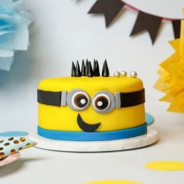 Minions Theme Delicious Cake 1 Kg