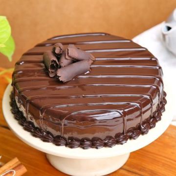 Mouth Watering Chocolate Truffle Cake