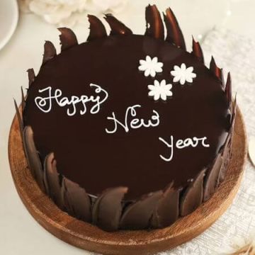 Eggless Round Delicious Chocolate New Year Cake