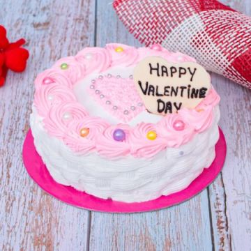 Vday Luxurious Vanilla Cake Half Kg