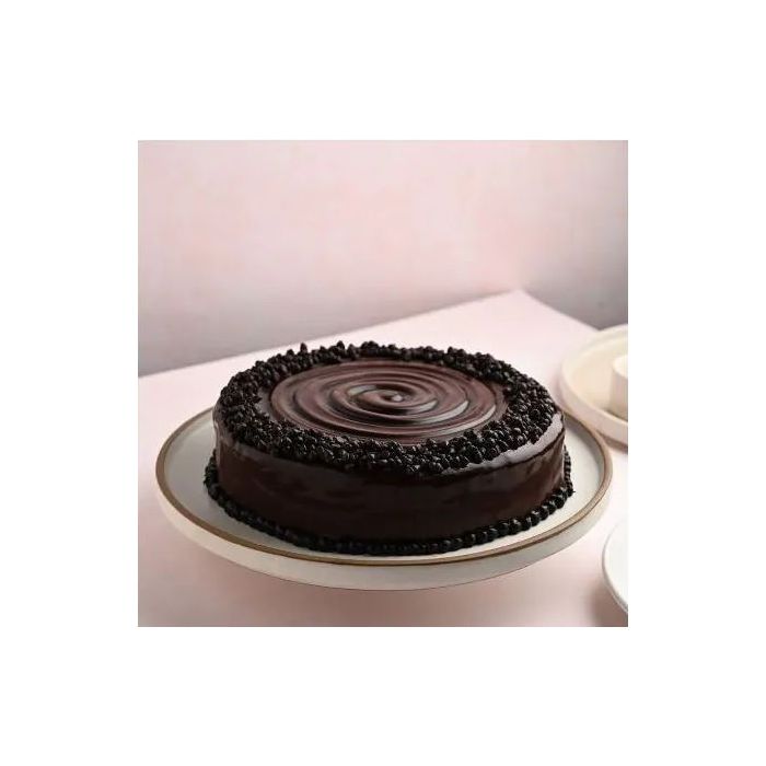 Eggless Luscious Choco Chip Cake