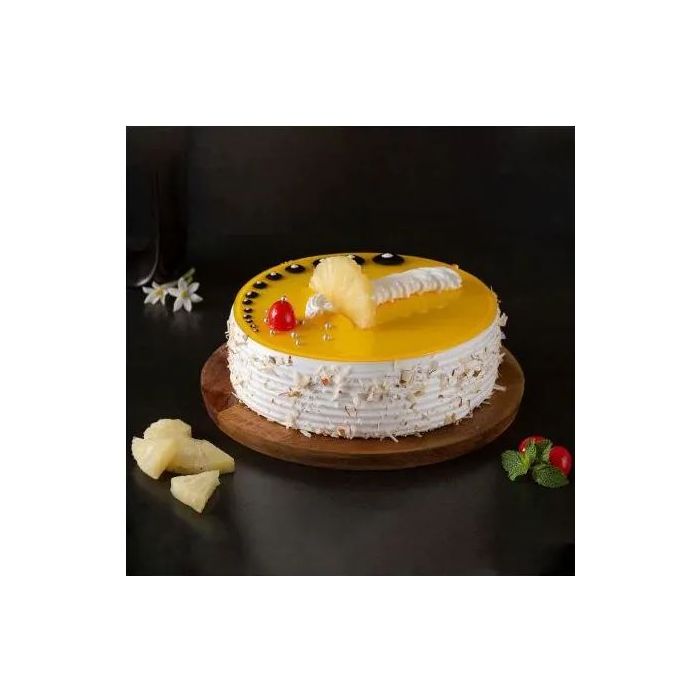 Eggless Succulent Pineapple Cake Half Kg